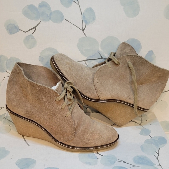 J. Crew Tan Suede Womens MacAlister Wedge Ankle Boots Lace Up Shoes Size 8 - Picture 3 of 8